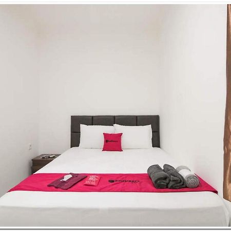 فندق Reddoorz @ Ruko Itc Roxy Mas جاكرتا المظهر الخارجي الصورة