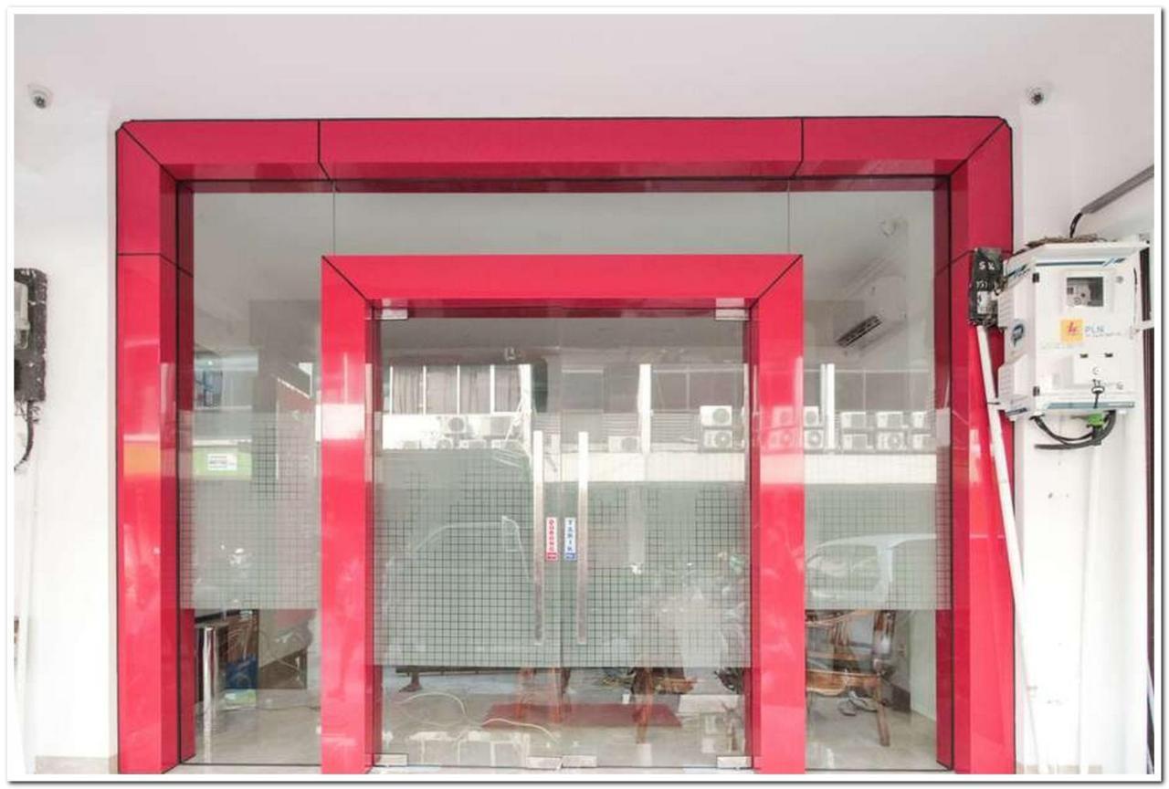 فندق Reddoorz @ Ruko Itc Roxy Mas جاكرتا المظهر الخارجي الصورة