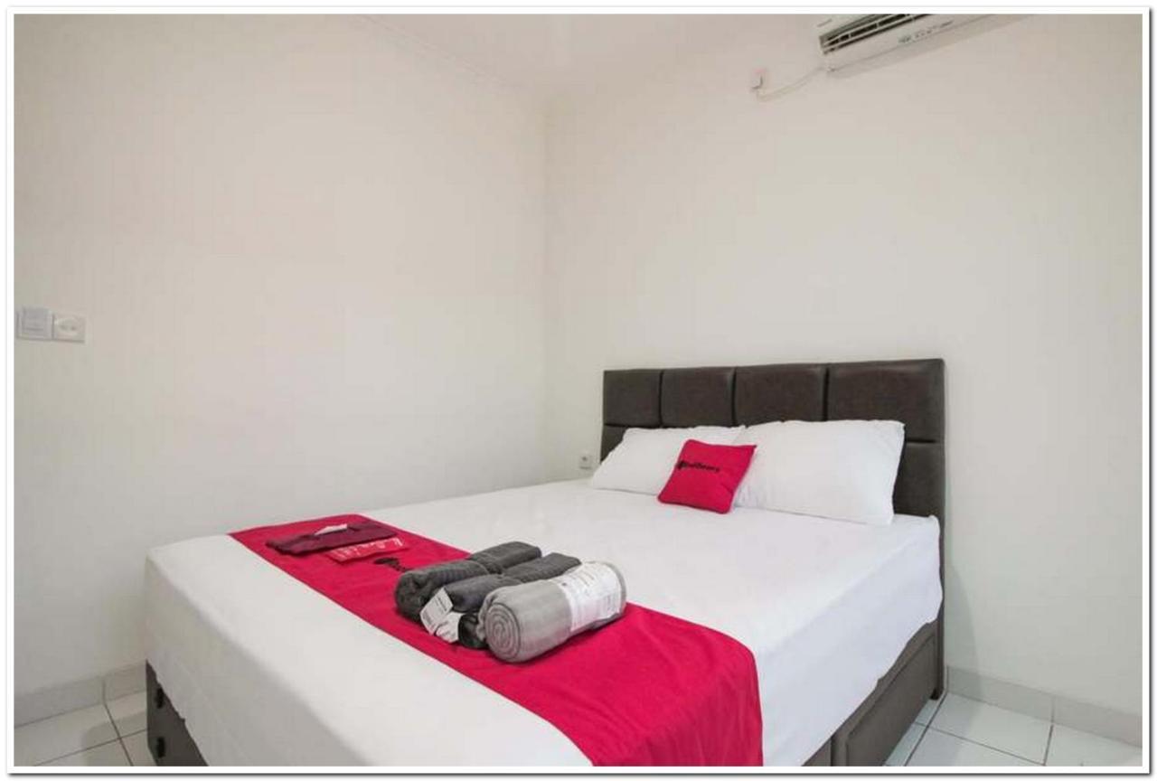 فندق Reddoorz @ Ruko Itc Roxy Mas جاكرتا المظهر الخارجي الصورة